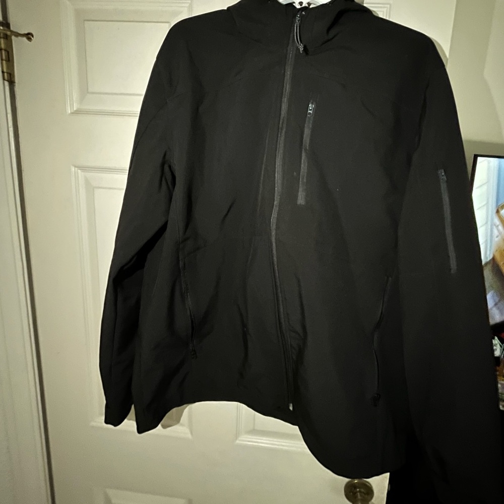 Xersion windbreaker